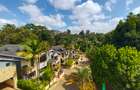 5 Bed Townhouse with En Suite at Westlands - 19
