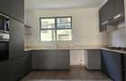 4 Bed Apartment with En Suite in Rosslyn - 5