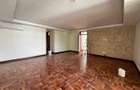 5 Bed Townhouse with En Suite in Lavington - 6