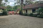 4 Bed House with En Suite at Loresho Road - 11