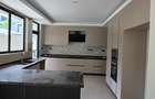 4 Bed Townhouse with En Suite at Lavington Green. - 9