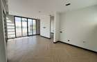 5 Bed Townhouse in Riverside - 9