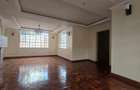 5 Bed Townhouse with En Suite in Lavington - 16