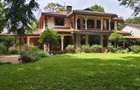 5 Bed House with En Suite at Nyari Central - 2