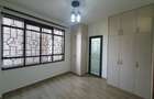 2 Bed Apartment with En Suite in Westlands Area - 9