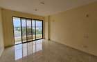 2 Bed Apartment with En Suite in Nyali Area - 17