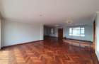 4 Bed Apartment with En Suite at Githuri Rd - 4