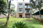 5 Bed Townhouse with En Suite in Lavington - 1