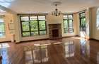 6 Bed Townhouse with En Suite at Lavington Green - 14