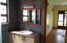 5 Bed Villa with En Suite at - 14