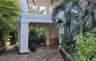 5 Bed House with En Suite in Runda - 12