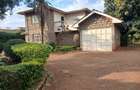 5 Bed House with En Suite in Runda - 2