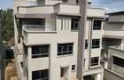 5 Bed Townhouse with En Suite in Lavington - 1