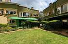 4 Bed Townhouse with En Suite at Riverside Drive - 2