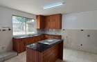 4 Bed Townhouse with En Suite in Kitisuru - 16