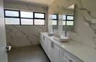 4 Bed Townhouse with En Suite in Loresho - 10