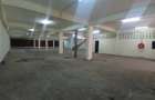 28,000 ft² Warehouse with Parking in Industrial Area - 4