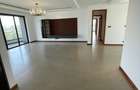 4 Bed Apartment with En Suite in Riverside - 4
