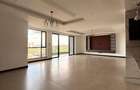 3 Bed Apartment with En Suite in Riverside - 5