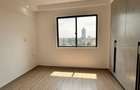 2 Bed Apartment with En Suite at Riverside Drive - 5