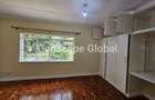 4 Bed House with En Suite in Gigiri - 9
