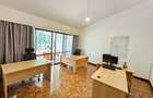 5 Bed House with En Suite in Westlands Area - 11