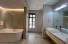 7 Bed Townhouse with En Suite at Covent Dr - 15