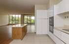 3 Bed Apartment with En Suite in Parklands - 7