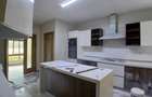 5 Bed Townhouse with En Suite at Lavington - 9