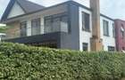 4 Bed Apartment with En Suite in Ridgeways - 1