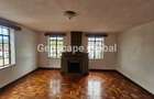 5 Bed House with En Suite in Lavington - 5