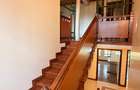 5 Bed Villa with En Suite in Nyari - 11