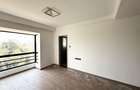 3 Bed Apartment with En Suite at Riverside - 10