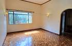 5 Bed Townhouse with En Suite in Westlands Area - 14