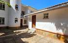 4 Bed House with En Suite at Nyari Central - 11