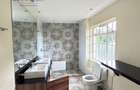 5 Bed Townhouse with En Suite at Spring Valley - 10