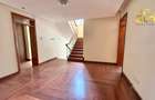 5 Bed Villa with En Suite in Lavington - 8