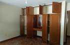 5 Bed House with En Suite at Lavington - 10