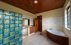 5 Bed House with En Suite in Runda - 16