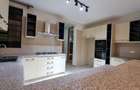 5 Bed House with En Suite at Membley - 7