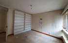3 Bed House with Garden at Maua Close - 15