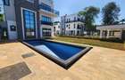 5 Bed Villa with En Suite in Lavington - 3