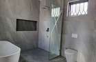 5 Bed House with En Suite in Loresho - 7