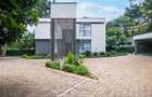 5 Bed Townhouse with En Suite in Karen - 9