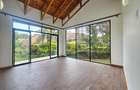 1 Bed House with En Suite in Spring Valley - 1