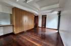 5 Bed Villa with En Suite in Lavington - 10