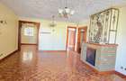 4 Bed Apartment with En Suite at Riverside Drive - 9