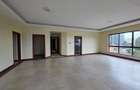 3 Bed Apartment with En Suite in Parklands - 5