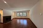 5 Bed House with En Suite in Runda - 4