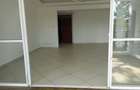 4 Bed Apartment with En Suite at Links Road - 8